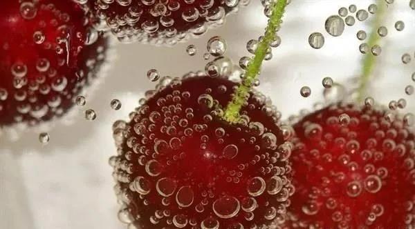 最适合夏天吃的四种食物，常吃有助肝脏排毒，皮肤越来...(图2)