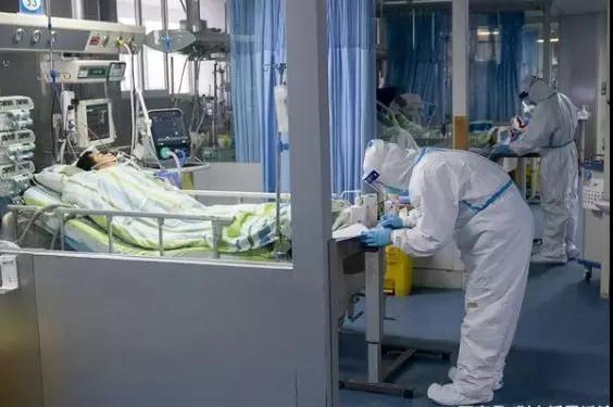 为什么老人感染新冠肺炎更严重？(图2)