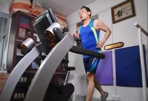 83岁的钟南山健步如飞，他的7条养生经你也能(图4)