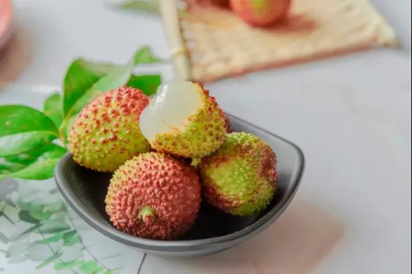 水果分寒热，挑选有讲究，吃错了容易出问题！(图3)