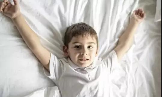 收藏 | 常见的健康起床方式 起床一天都精神抖擞(图2)