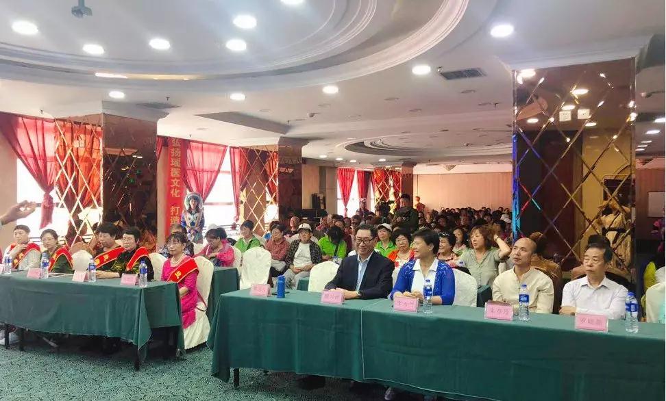 覃迅云教授讲授“掌握不得肿瘤的智慧”健康公益讲座(图5)