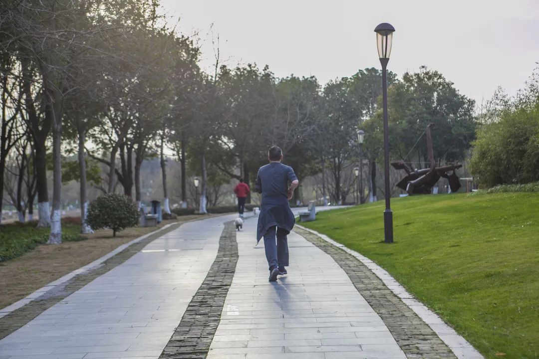 肺不好，喉咙“先知”？提醒：如果喉咙有3种情况，需重视 (图5)