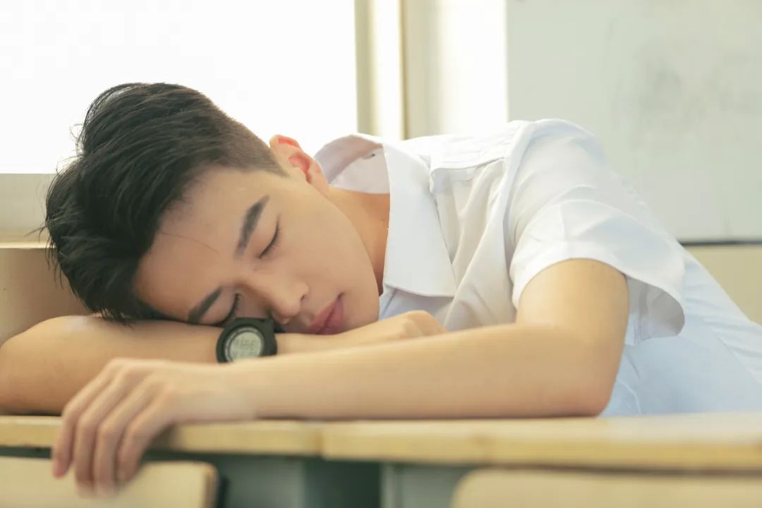 收藏 | 常见的健康起床方式，一天都精神抖擞(图2)