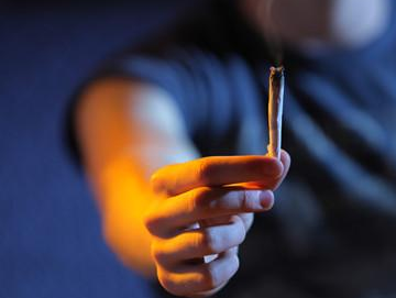 【“毛”事没有】为什么人到中年后，鼻毛总是往外“窜”(图2)