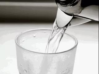 肺有毛病的人，睡觉时会有3种异常，一个没占，肺还算健康(图4)