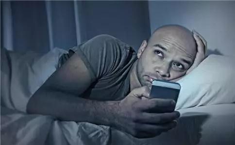 是时候放下了! 别让手机“绑架了”我们的身心(图3)